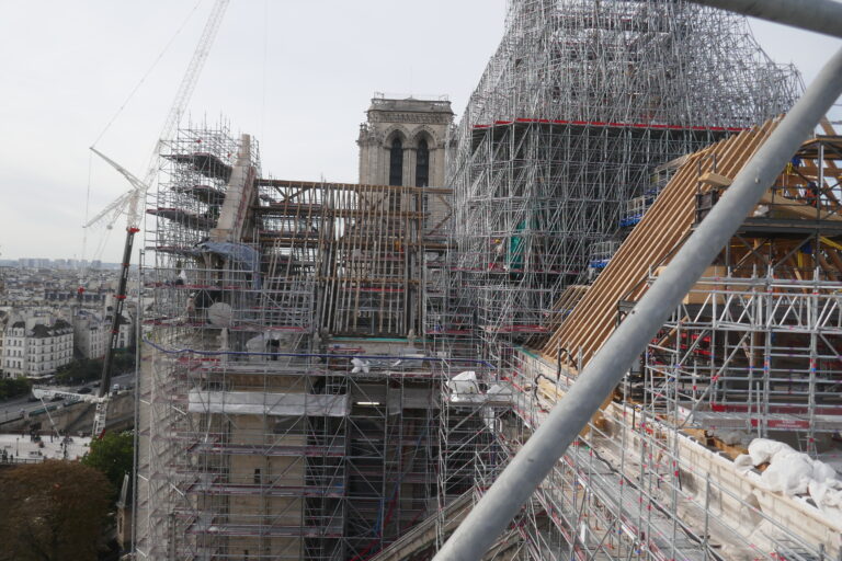 Photo du chantier de Notre-Dame de Paris vu du toit